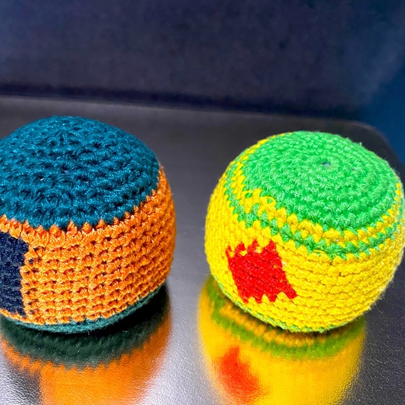 HACKY SACK BALL VINTAGE HANDMADE WOVEN GUATEMALAN STRESS BALLS BUNDLE OF 2 - Picture 2 of 5